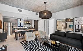 Pretty Rola 201 Luxury 1B1B W King Bed At Downtown Fort Lauderdale